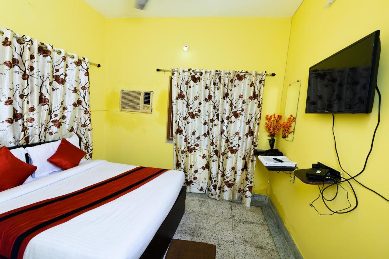 Sterling Baishakhi Hotel Kolkata Exterior photo