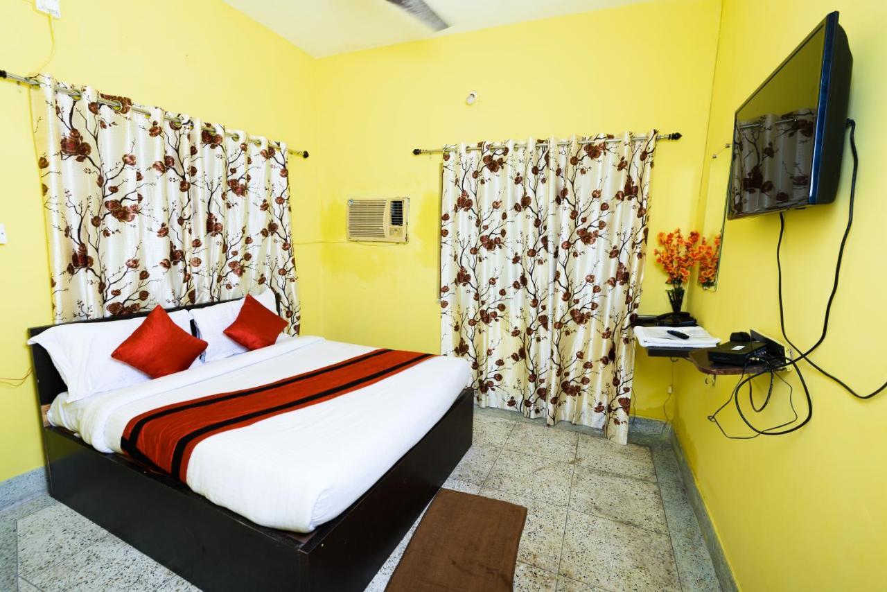 Sterling Baishakhi Hotel Kolkata Exterior photo