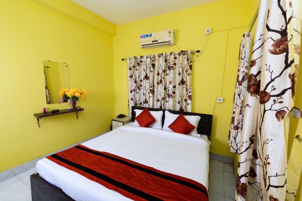 Sterling Baishakhi Hotel Kolkata Exterior photo